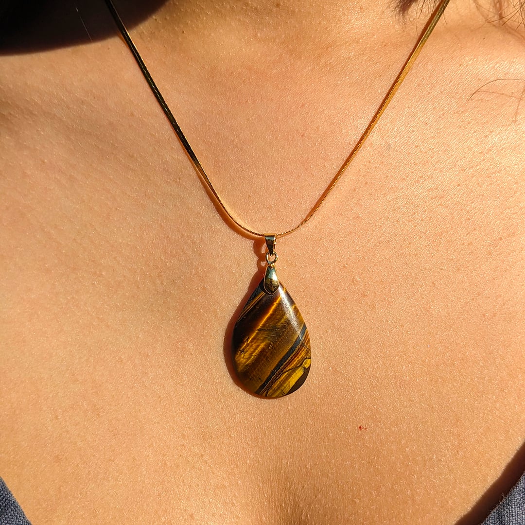 Collier Pendentif Oeil de Tigre
